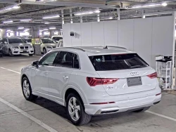 AUDI Q3 2
