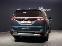 Kia Carnival 0